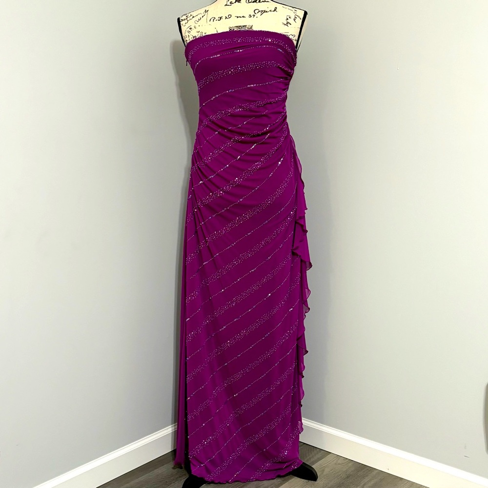 Flip! Strapless Evening Dress Size 7/8 Junior